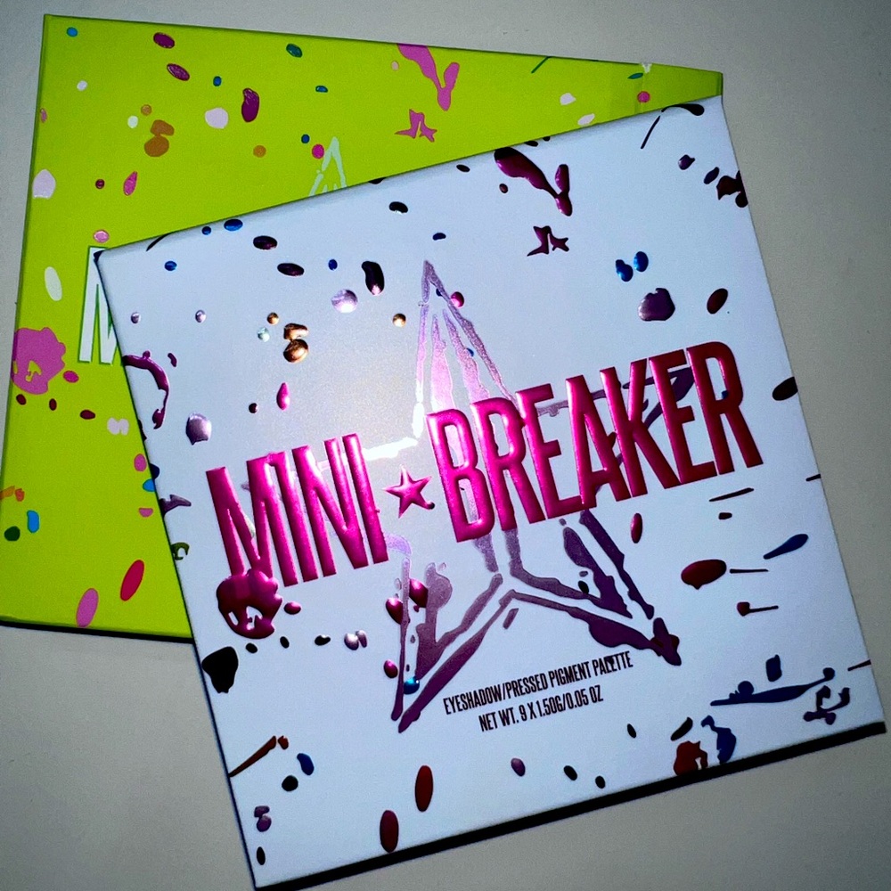 Mini jaw breaker palette by Jeffree Star
